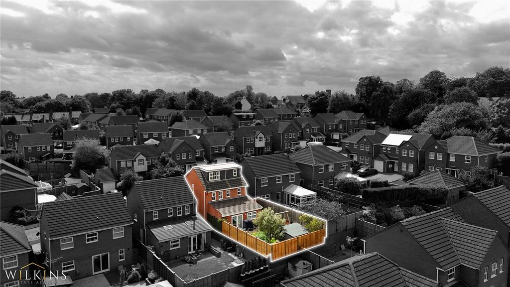 Property photo 2 of 45 Picture No. 44