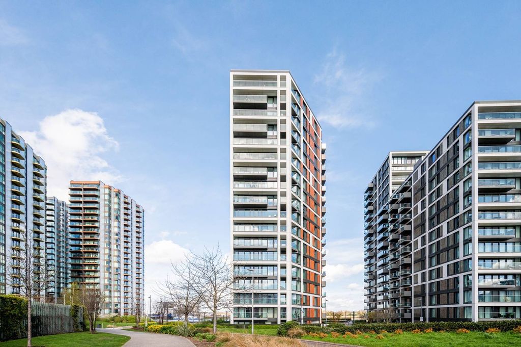 Property photo 2 of 9