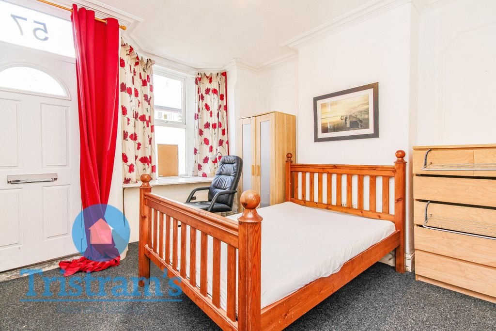 Property photo 3 of 11 Img_1000