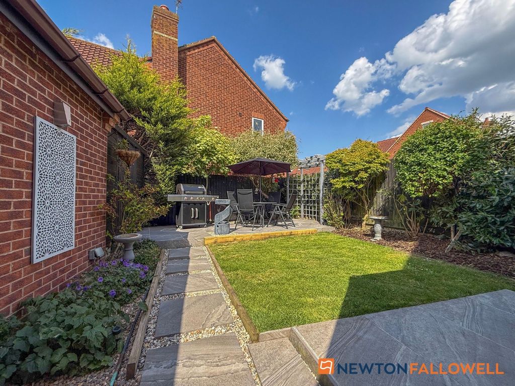 Property photo 3 of 22 Rear Garden 1