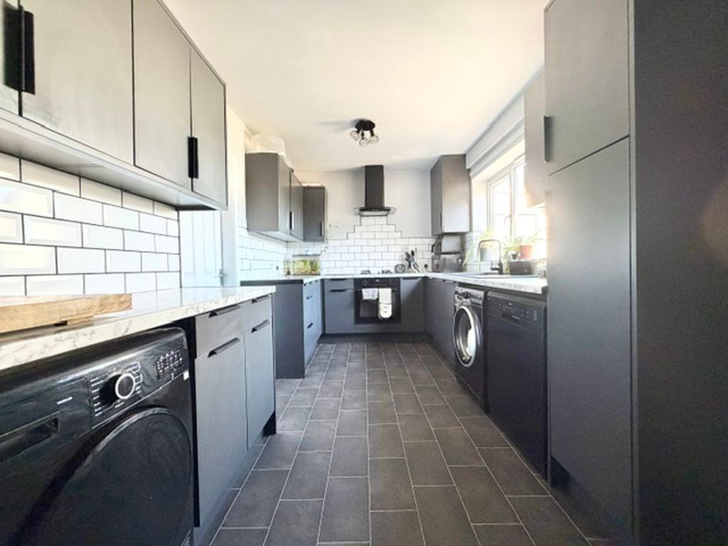 Property photo 2 of 16 Photo 2