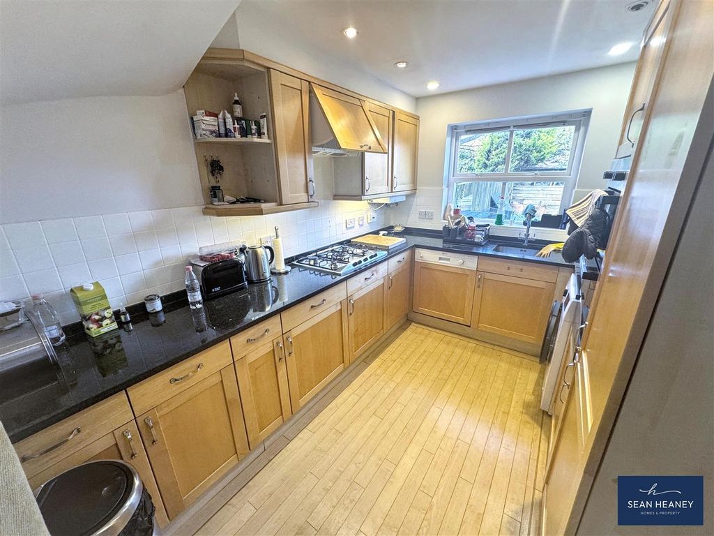 Property photo 3 of 22