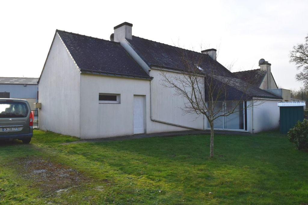 Property photo 2 of 23