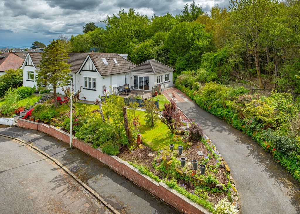 Property photo 1 of 61