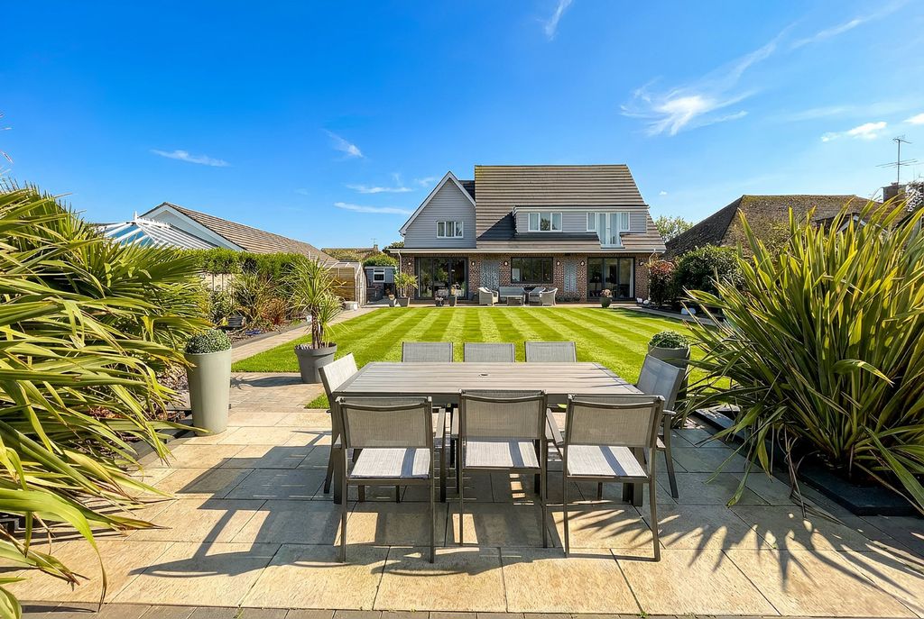 Property photo 3 of 35 Picture No. 67