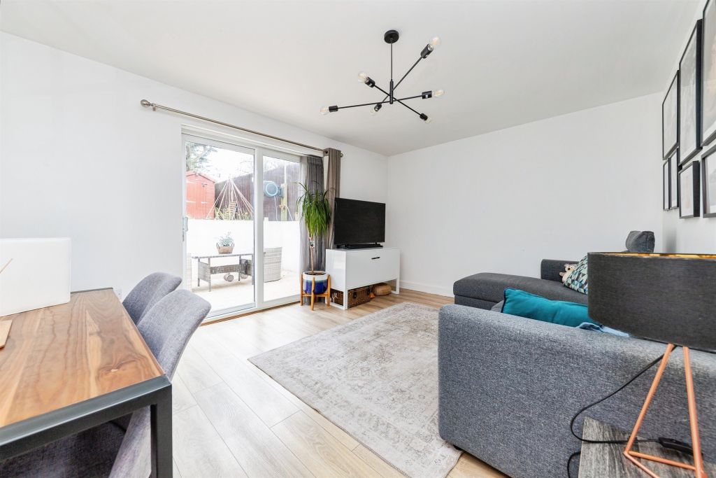 Property photo 2 of 20