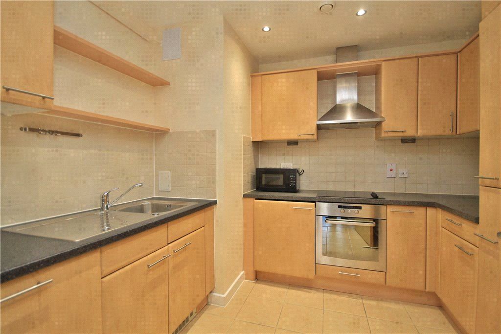 Property photo 2 of 6 Kitchen