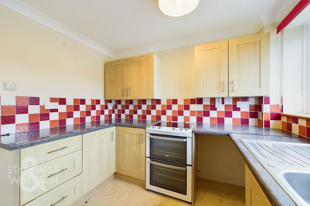 Property photo 3 of 14