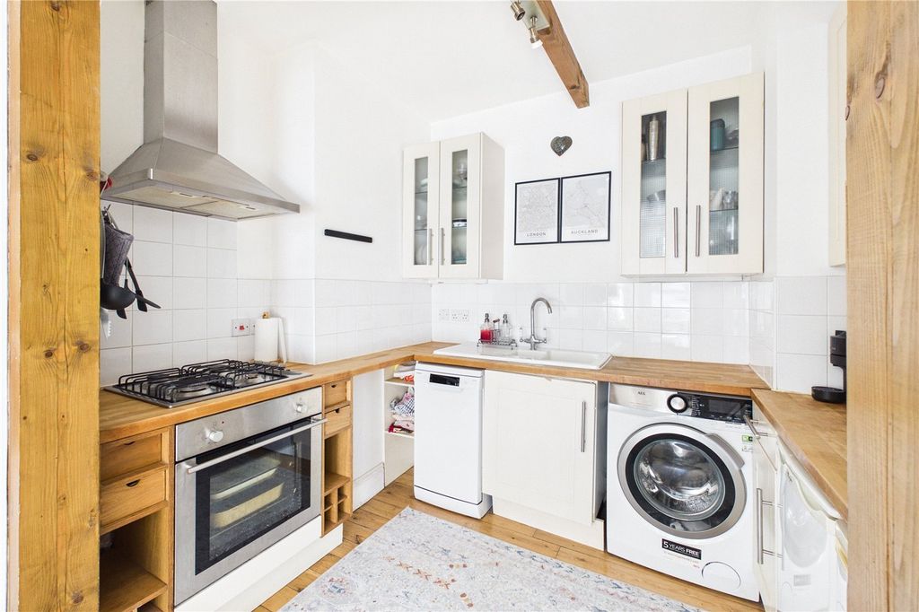 Property photo 3 of 11 Picture No. 07