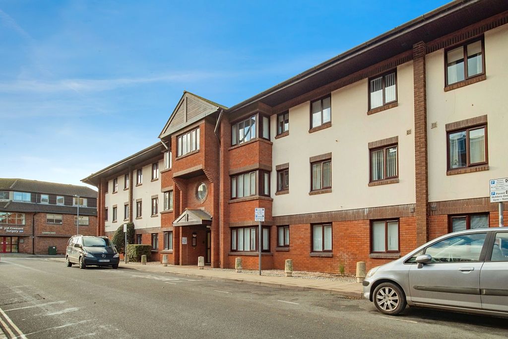 Property photo 1 of 14 Nightingale Court