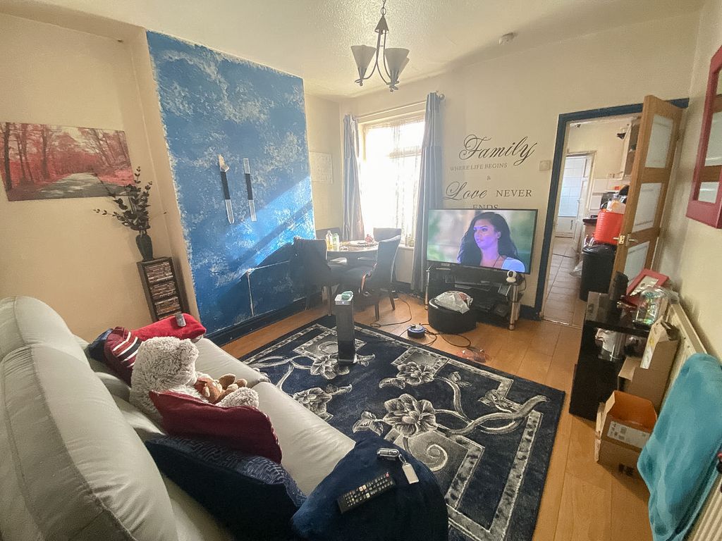 Property photo 3 of 16