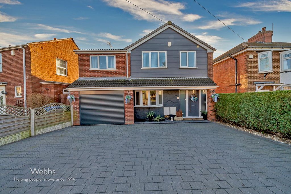 Property photo 1 of 27 ©Webbs© (46 Of 85).Jpg