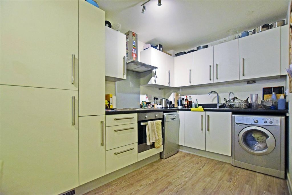 Property photo 3 of 5 1