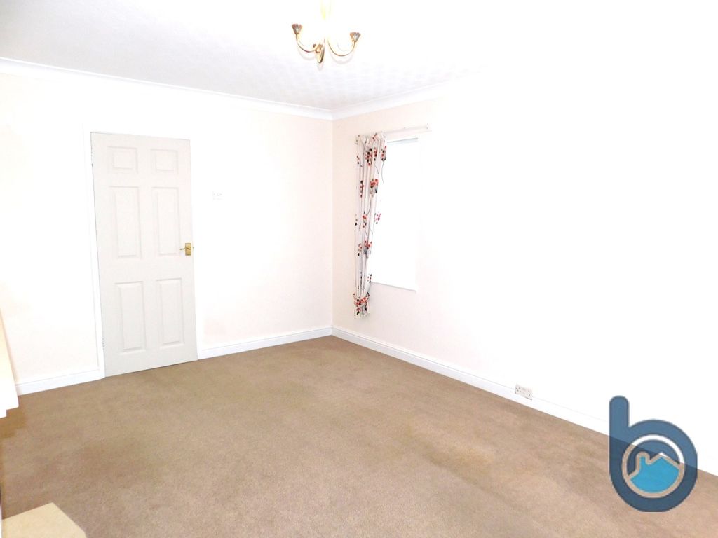 Property photo 3 of 25