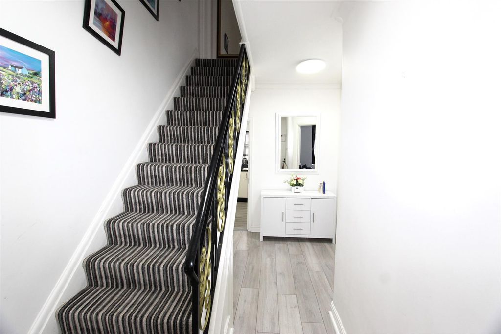 Property photo 2 of 38 2.Jpg