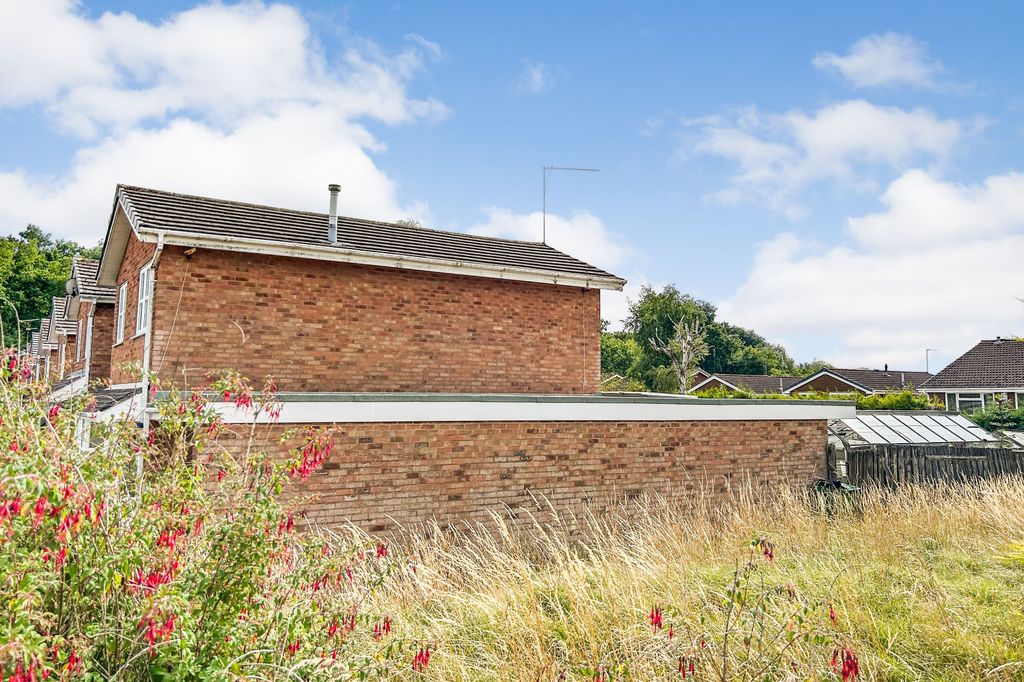 Property photo 2 of 3 25 Swallowfields Road, Dudley, Dy3 3Tr