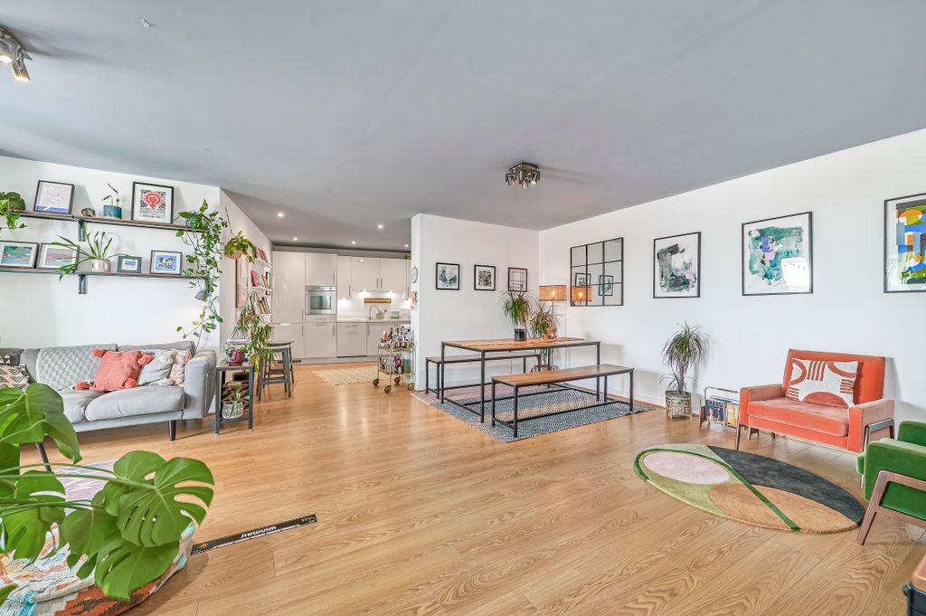 Property photo 1 of 26