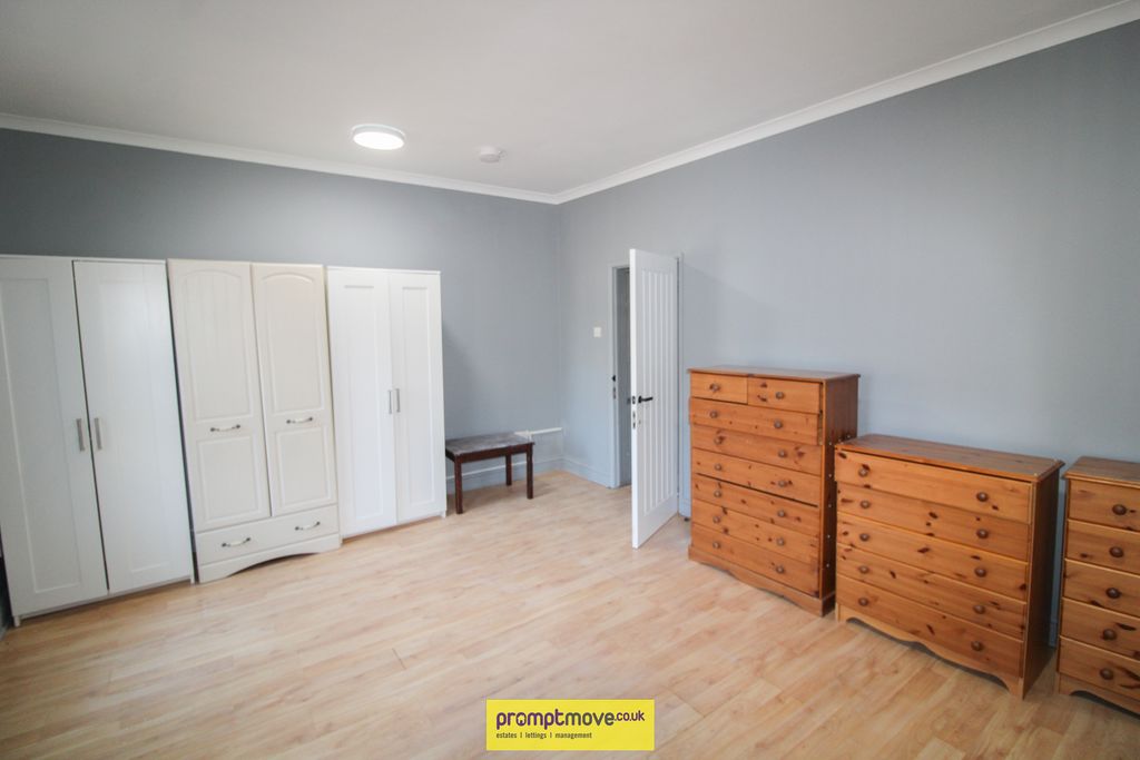 Property photo 1 of 8 Na