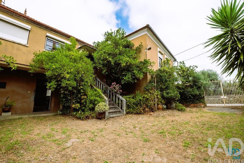 Property photo 2 of 38