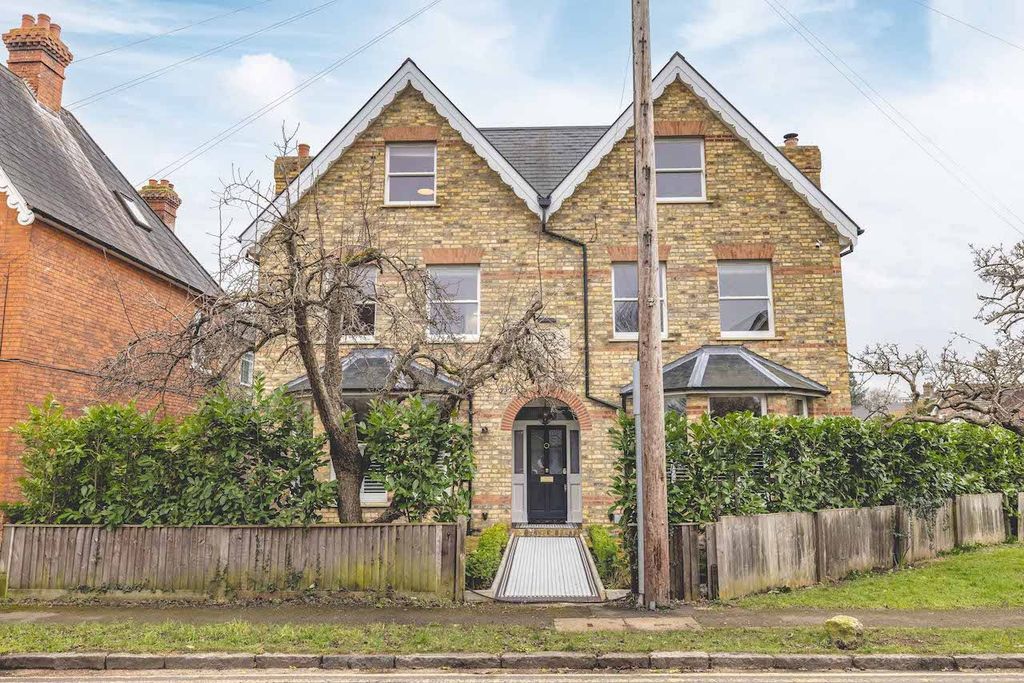 Property photo 1 of 36