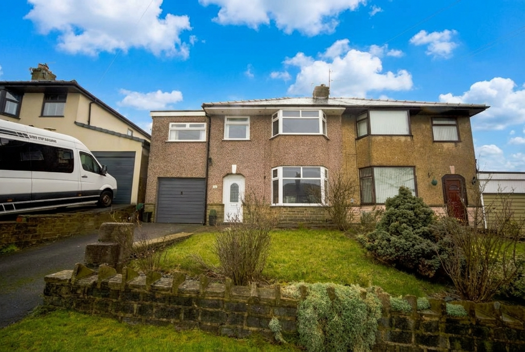 Property photo 1 of 18 Front View