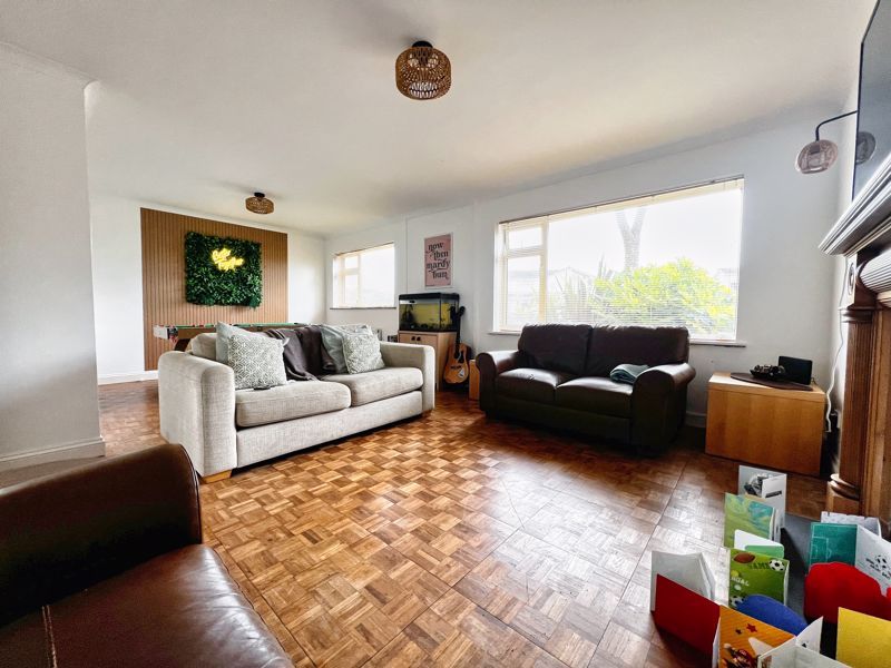 Property photo 3 of 27 Photo 5