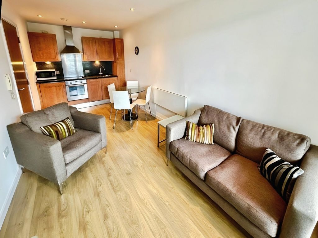Property photo 2 of 9 Picture No. 23