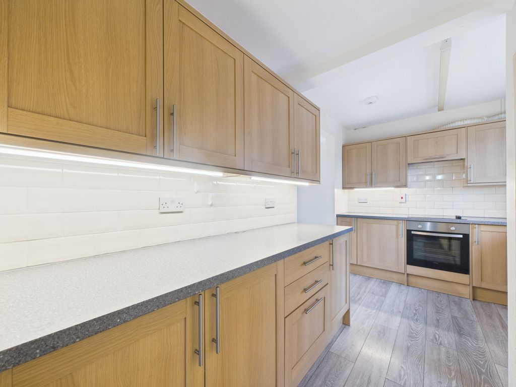 Property photo 1 of 10 Cam03062G0-Pr0223-Still005