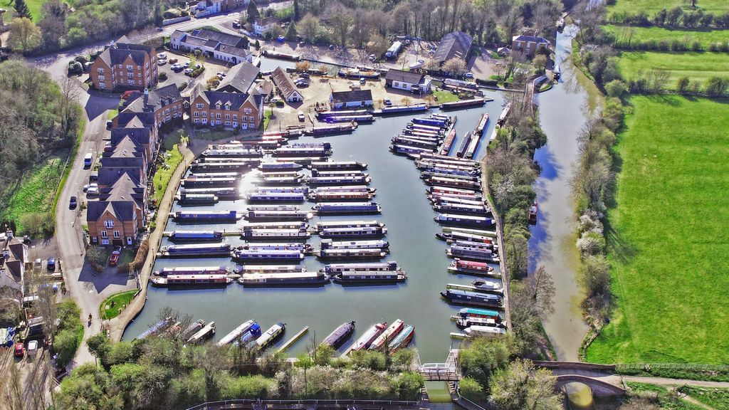 Property photo 2 of 29 4839205