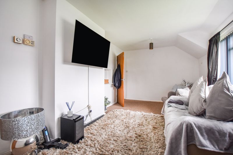 Property photo 3 of 7 Photo 5