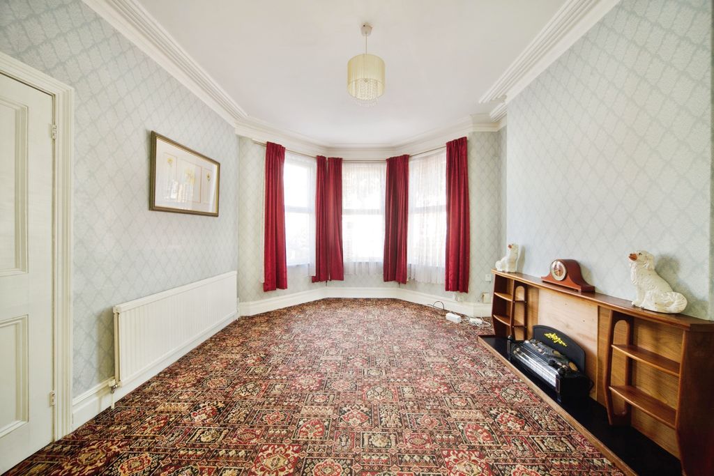 Property photo 3 of 20 Reception Room