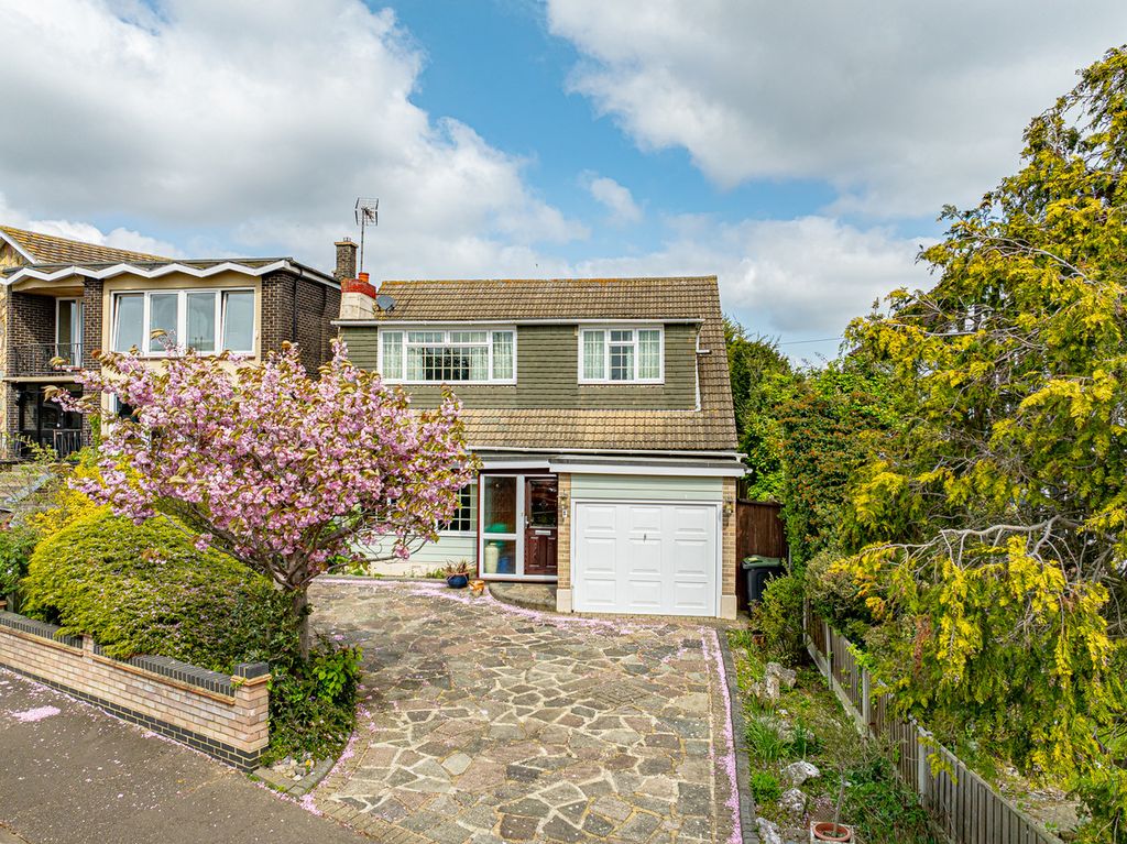 Property photo 1 of 35