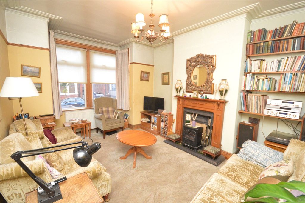 Property photo 2 of 14 Picture 2