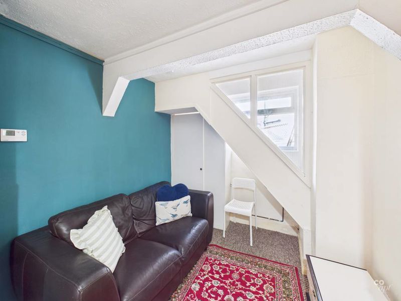 Property photo 3 of 11 Living