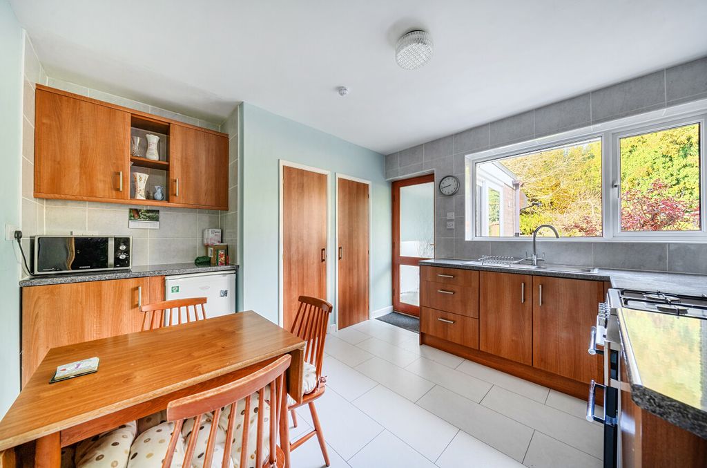 Property photo 2 of 12 1438710669Cabf7d88B68