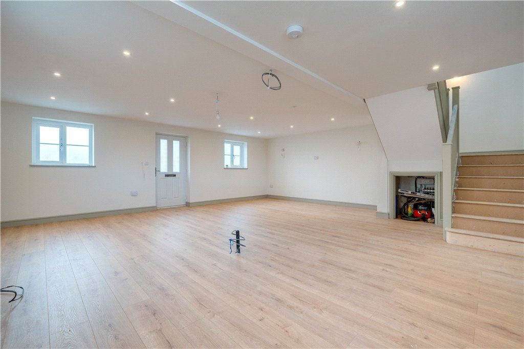 Property photo 2 of 17 Open Plan Living