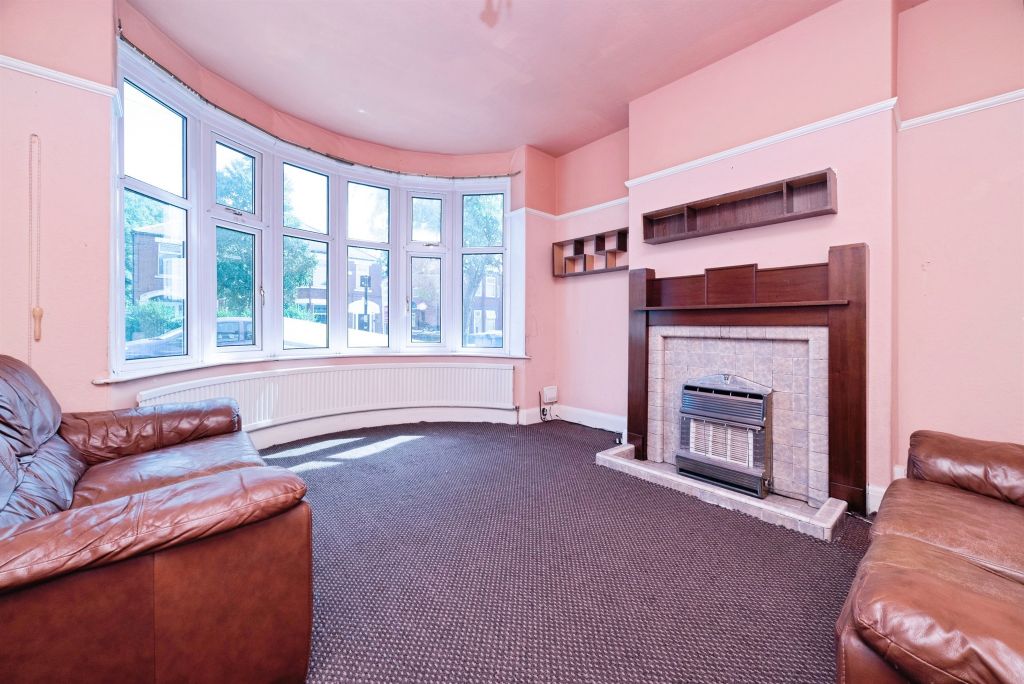 Property photo 2 of 17