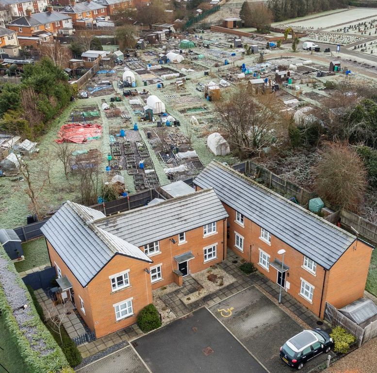 Property photo 2 of 26