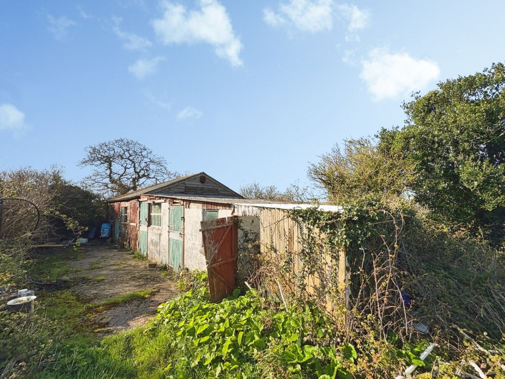 Property photo 3 of 29 49789810