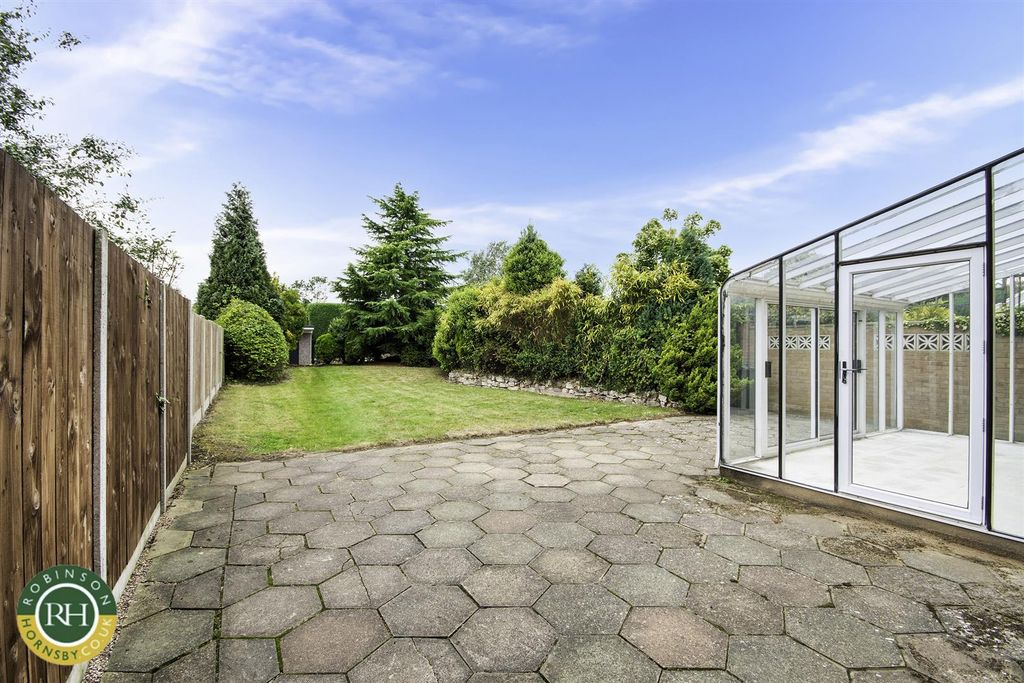 Property photo 2 of 19
