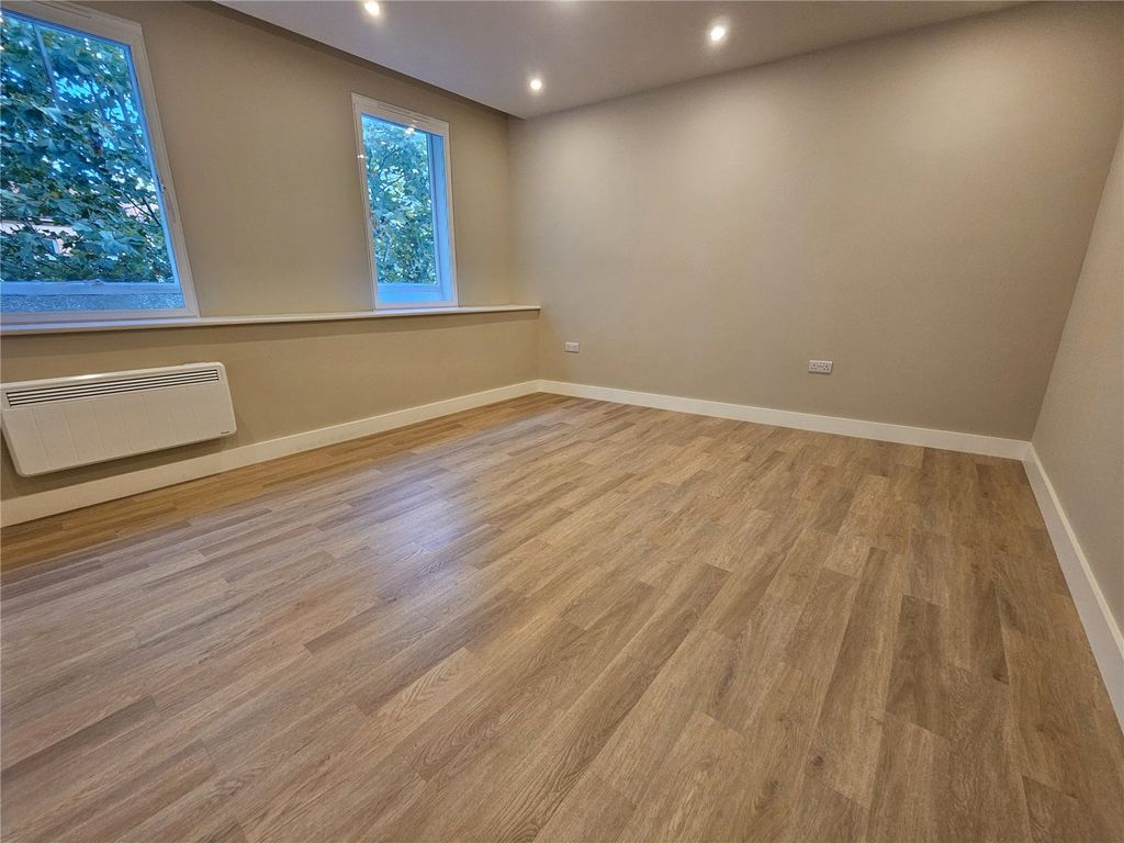 Property photo 1 of 7 Picture No. 01