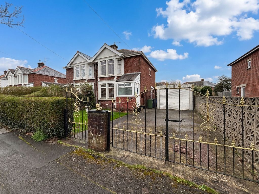 Property photo 1 of 20