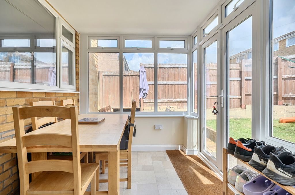 Property photo 3 of 16 1459917-13-6A05B6...