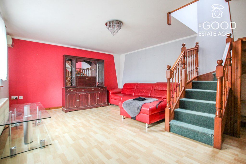 Property photo 2 of 5