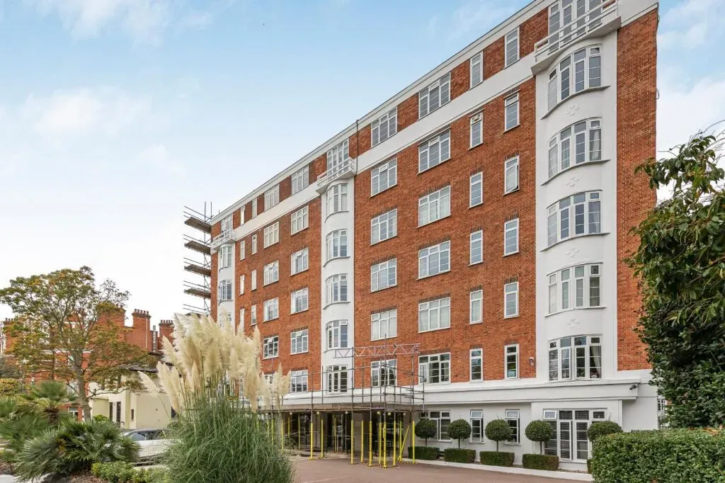 Property photo 1 of 9