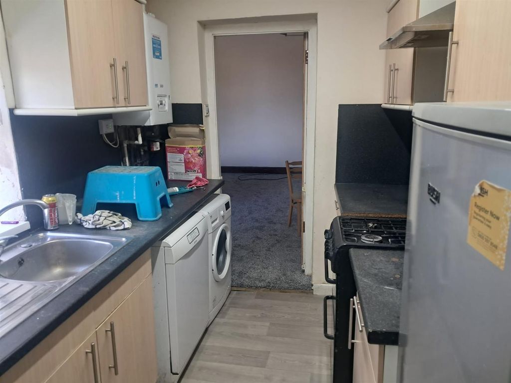 Property photo 2 of 9 5Ff12949-d5c8-4234-Aa9F-Add5A266Cf76.Jpg