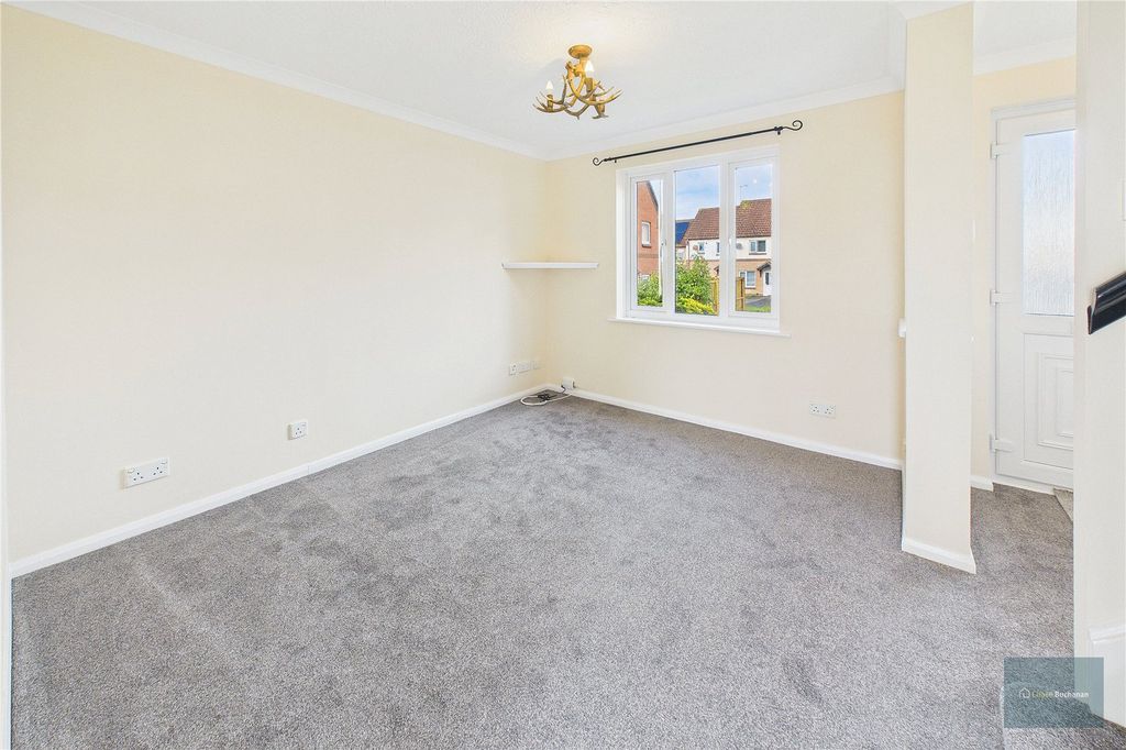Property photo 3 of 8 Picture No. 06