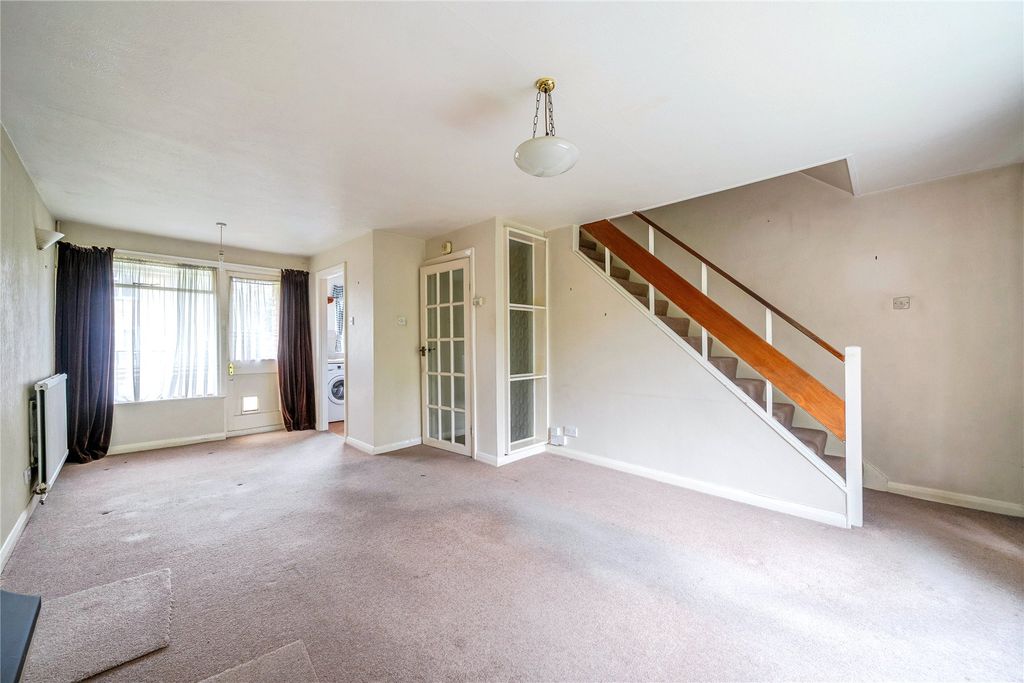 Property photo 2 of 16 Picture No. 14