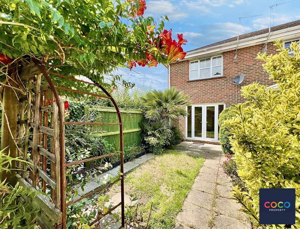 Property photo 2 of 15 Garden