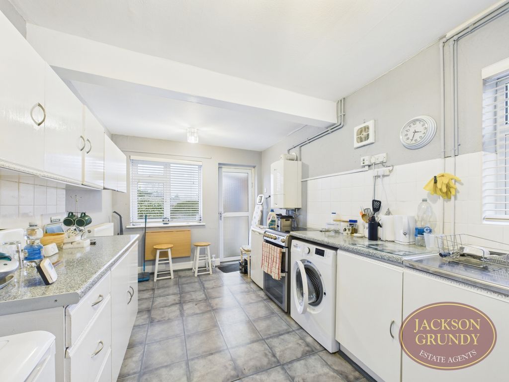 Property photo 2 of 15 Harvey Lane